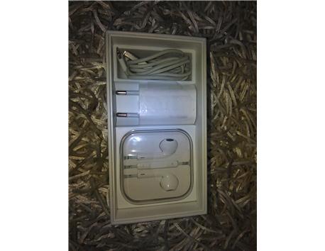 IPHONE 5 BEYAZ ACIL SATILIK TELESERVISTEN DEGISILMIS SIFIR