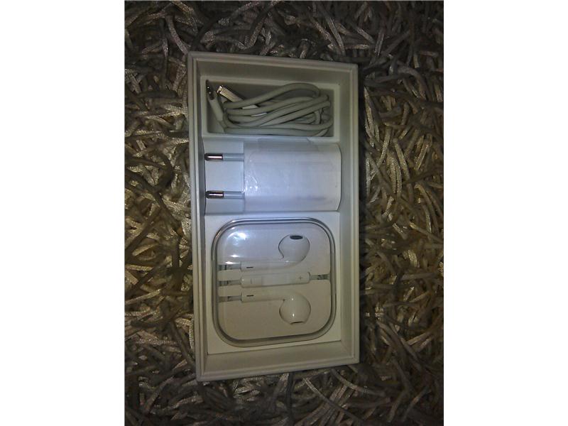 IPHONE 5 BEYAZ ACIL SATILIK TELESERVISTEN DEGISILMIS SIFIR