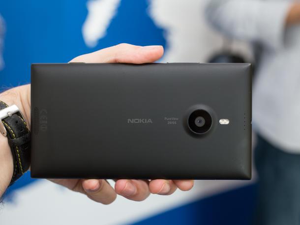 Lumia 1520 Takaslı