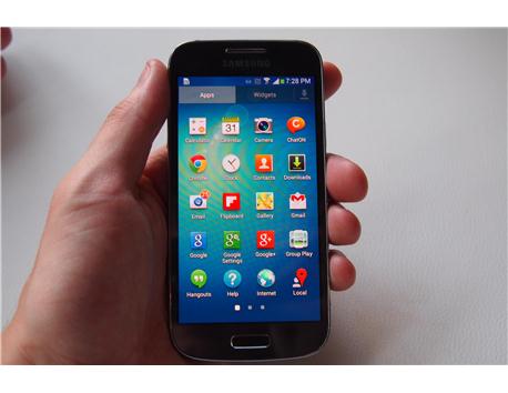 SAMSUNG S4 mini ANDROİD 4.4.2,WİFİ, 3G ,8 MP,SENSÖRLÜ