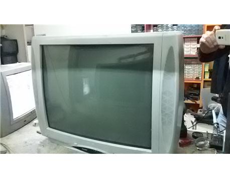 Arçelik 84 ekran tüplü televizyon Sony 72 Ekran tüplü televizyon 