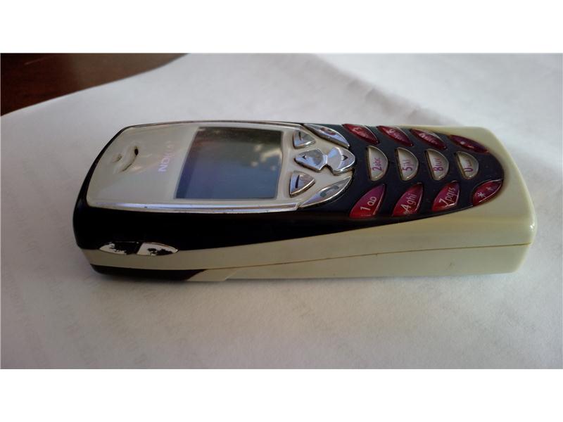 Nokia 8310 TEMİZ ORJİNAL CİHAZ