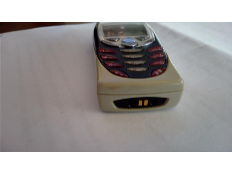 Nokia 8310 TEMİZ ORJİNAL CİHAZ