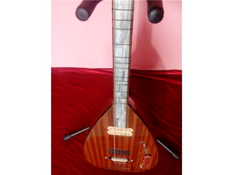 ANKARA OYUN HAVALARI İÇİN SAHNELİK ELEKTRO BAĞLAMA(TAKASA AÇIKTIR)