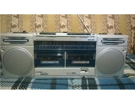 MERAKLILARINANA  ÇİFT KASET ÇALAR RADYO TERTEMİZ BAKIMLI SORUNSUZ
