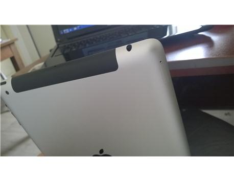 Beyaz iPad 2 Retina - 32 GB Wi-Fi + 3G ekran 9.7 inc
