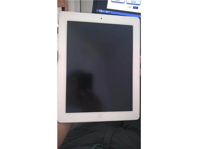 Beyaz iPad 2 Retina - 32 GB Wi-Fi + 3G ekran 9.7 inc