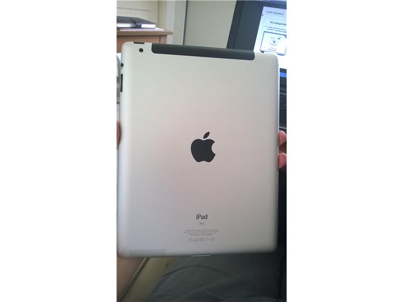 Beyaz iPad 2 Retina - 32 GB Wi-Fi + 3G ekran 9.7 inc
