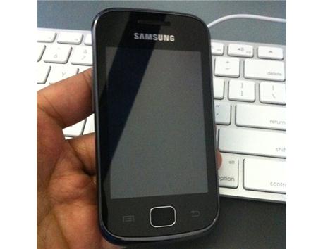 İki Adet Telefon 100 Tl