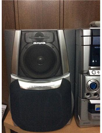 Harika sıfır ayarında müzik seti aiwa NSX-SZ70