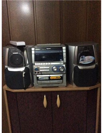 Harika sıfır ayarında müzik seti aiwa NSX-SZ70