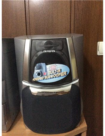Harika sıfır ayarında müzik seti aiwa NSX-SZ70