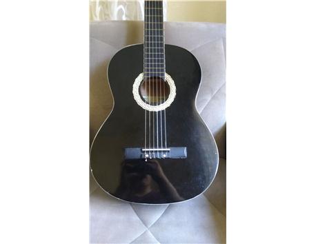 TAKASLI, SIYAH GITAR