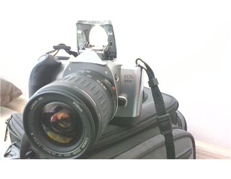 Canon eos 3000v sıfır ayarında Samsonite çanta ile