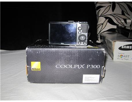 NİKON COOLPIX P 300 DİJİTAL FOTOĞRAF MAKİNASI..