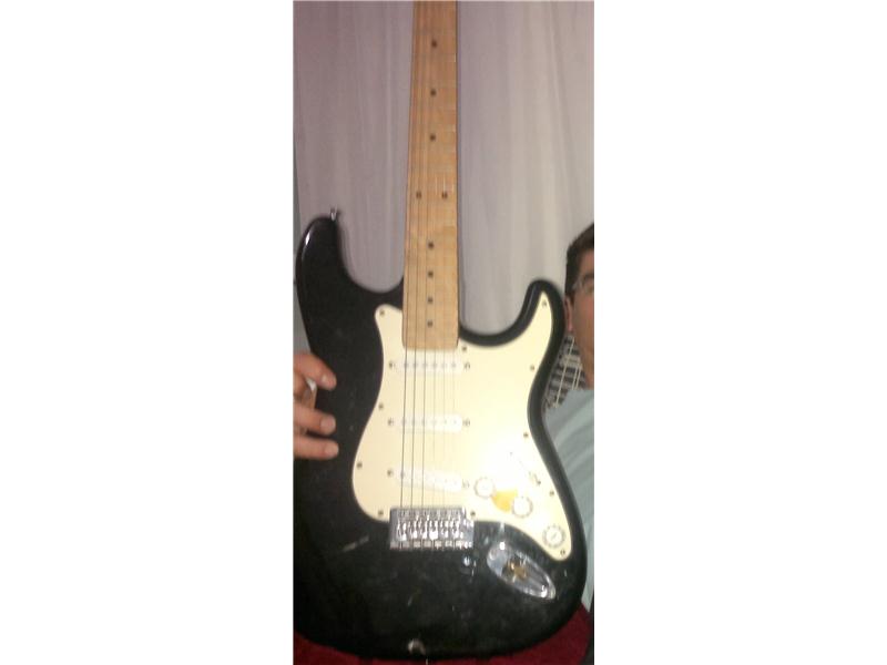 elektro gitarımla sazı takas etmek ister misiniz? https://www.facebook.com/SAYINOZCAN facebook hesabım burdan kolayca ulaşabilirsiniz...