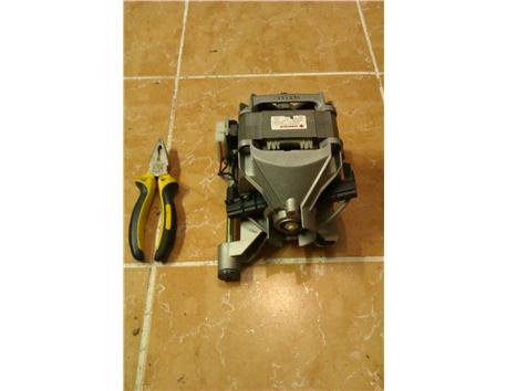 AC - DC MOTOR