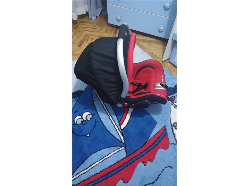 Baby2Go 8920 Alüminyum Saplı Kırmızı Ana Kucağı