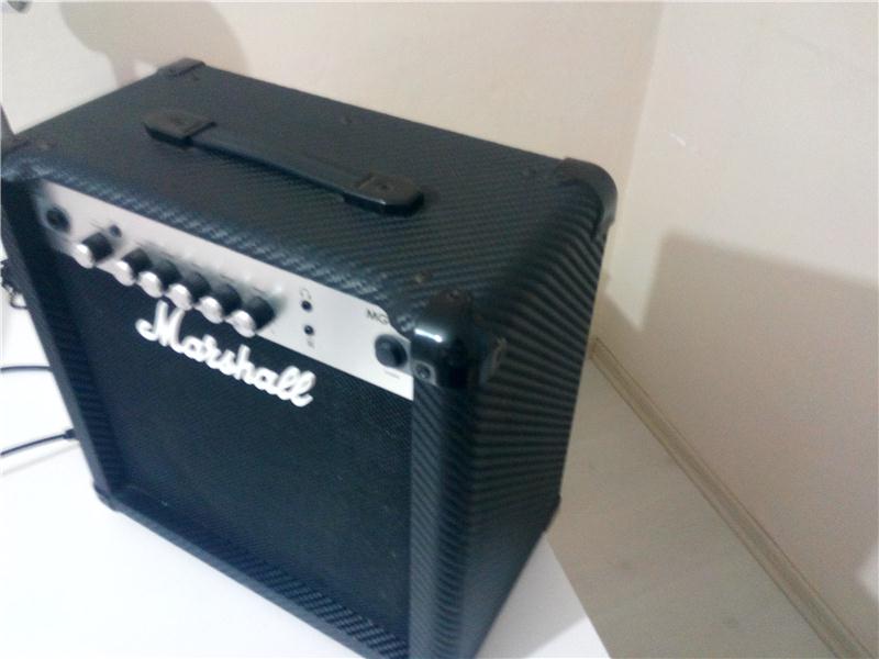 Marshall MG15CF amfi tertemiz 