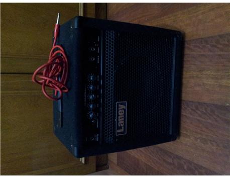 Cort Gene Simmons Axe Bas Gitar + Laney RB1 30w amfi + İbanez orijinal askı + 3 m ara kablo (1.300 TL )