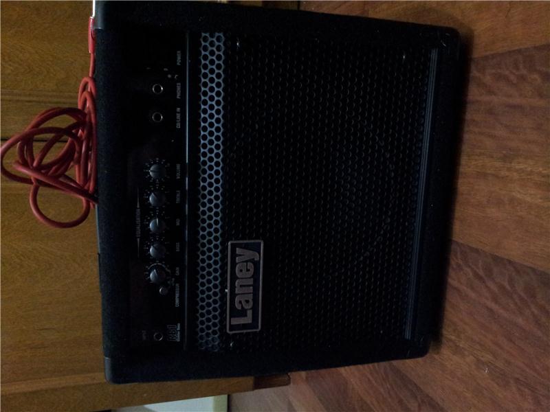 Cort Gene Simmons Axe Bas Gitar + Laney RB1 30w amfi + İbanez orijinal askı + 3 m ara kablo (1.300 TL )
