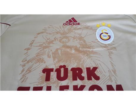 GALATASARAY-ADIDAS ASLAN FORMASI-MEDIUM 95 TL