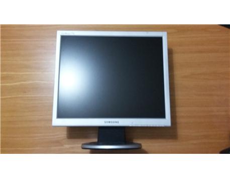 Samsung SyncMaster 713N S Monitör,Çok Temiz