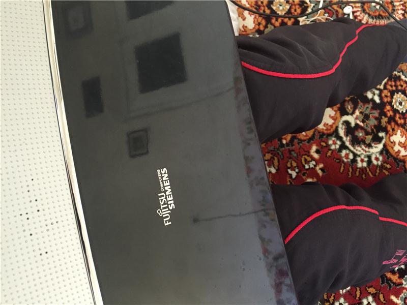Fujitsu Siemens Laptop 
