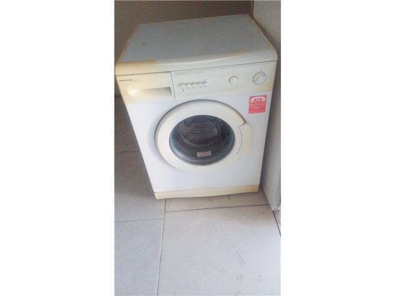 temız saglam camaşir makınası 250tl
