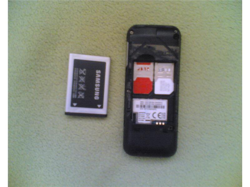 SAMSUNG 