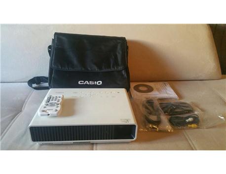 Casio XT -M250 3D Led Projeksiton