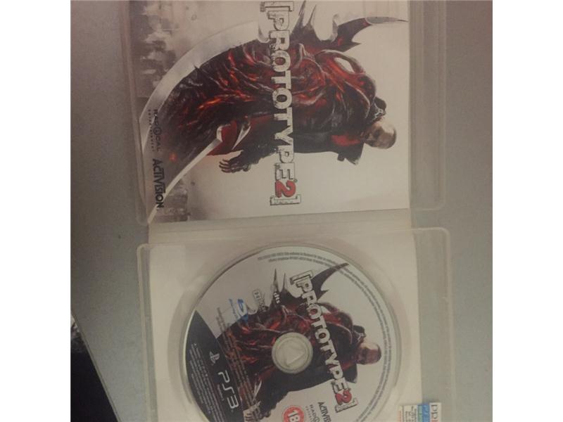 Ps1 + ps2 çipli istediğiniz oyunu kaldırır + ps3 oyunu