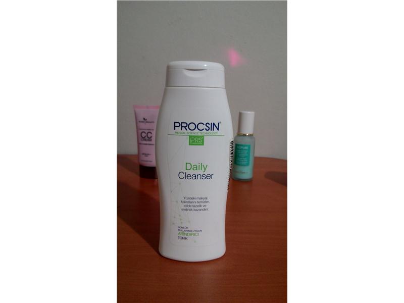 YÜZ TEMİZLEME SETİ (Loreal Skin Perfection,Jeanne Piaubert (ISOPURE),PROCSIN(Yüz Temizleme Köpüğü+Tonik),Pure Beauty( CC Krem Spf 30 PA++)