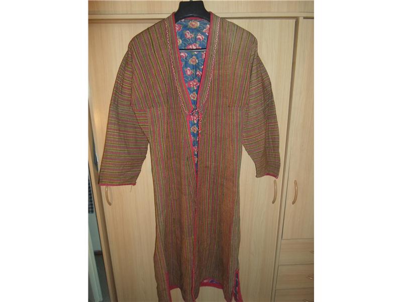 SANDIKDAN ÇIKMA ANTİKA KAFTAN