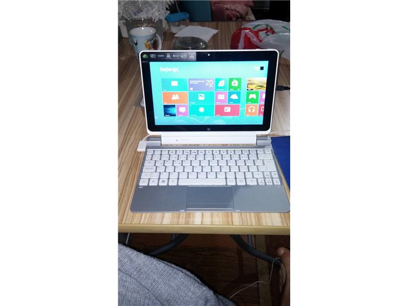 acer w510 hem tablet hem pc  piyasa fiyatı 2000 tl üsttündedir takas düşünüyom android yada iso tabletle