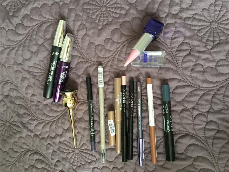 Avon supershock ve flormar kalemler