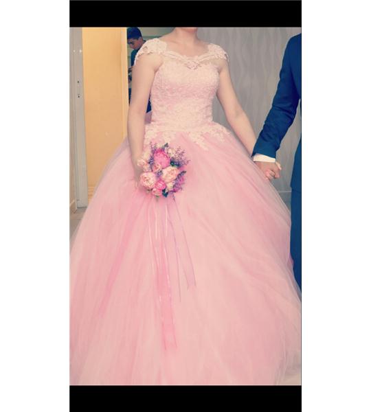 Pembe nişanlık