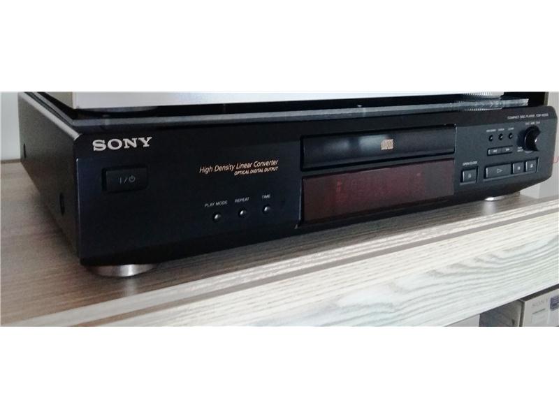 300Sony CDP-XE220 Cd Player
