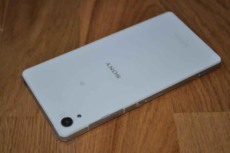 SAPASAĞLAM BEYAZ XPERİA Z2