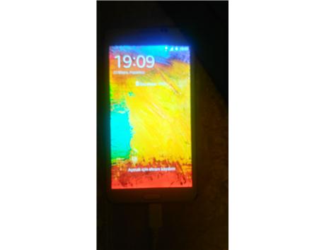 Note 3 orjinal nokta kadar çatlak var pc ile takas