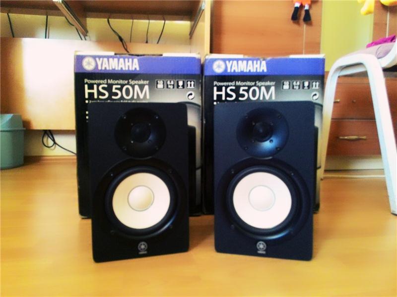 YAMAHA HS50M(ACİL SATILIK) AÇIKLAMAYA DİKKAT!