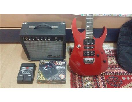 Ibanez Elektro Gitar + Amfi + Pedal Set