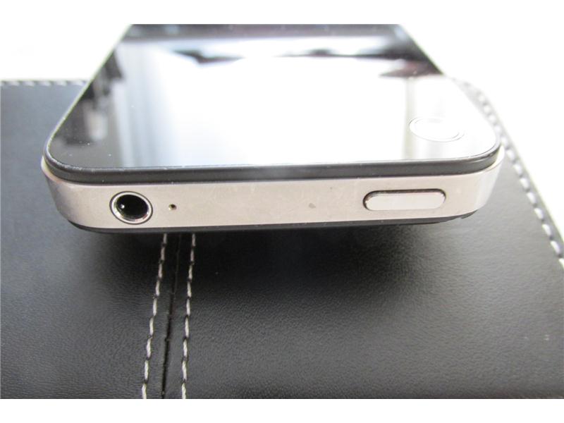 siyah  iphone 4s, hafıza 16 GB ,arızalı
