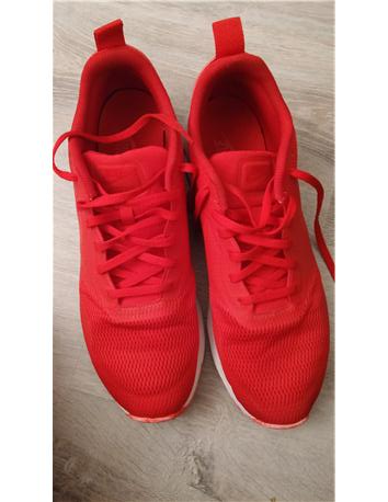 Tertemiz nike air max kirmizi . Hediye geldi