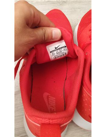 Tertemiz nike air max kirmizi . Hediye geldi
