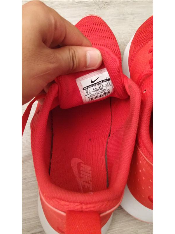 Tertemiz nike air max kirmizi . Hediye geldi