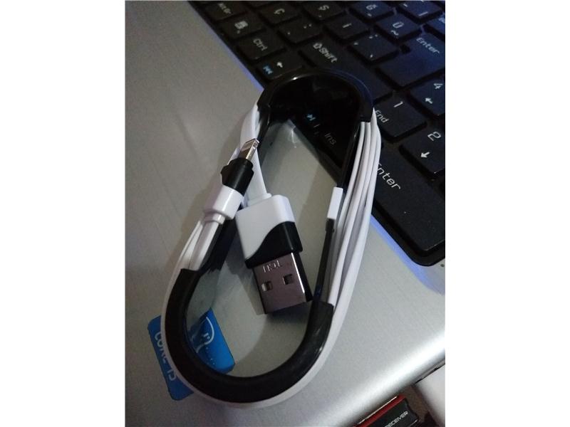 iphone ara kablosu.. 