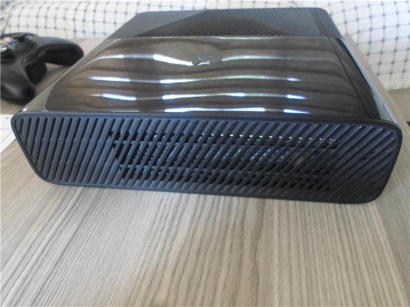 [SATILIK] VEYA [TAKASLIK] XBOX 360 E KASA
