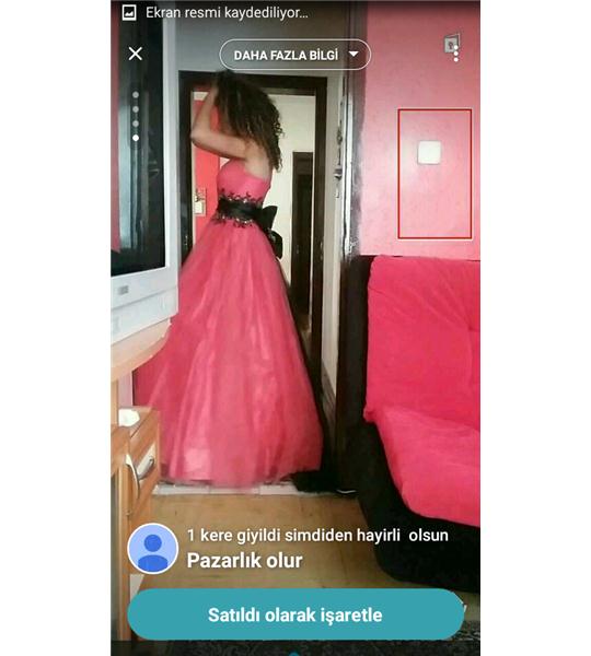 Hiç giyilmedi s36 beden simdiden  hayirli olsun nisanlik abiye acil  satilik fiyatta pazarlik vardir