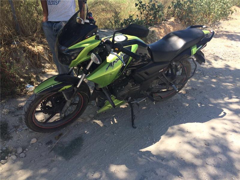 TVS Apache rtr 150 yeşil
